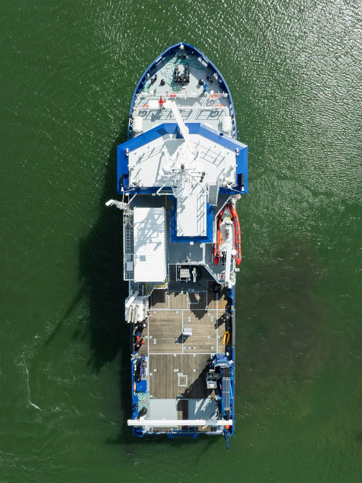 Overhead view of KRATT showing the deck arrangement and gas storage container installation