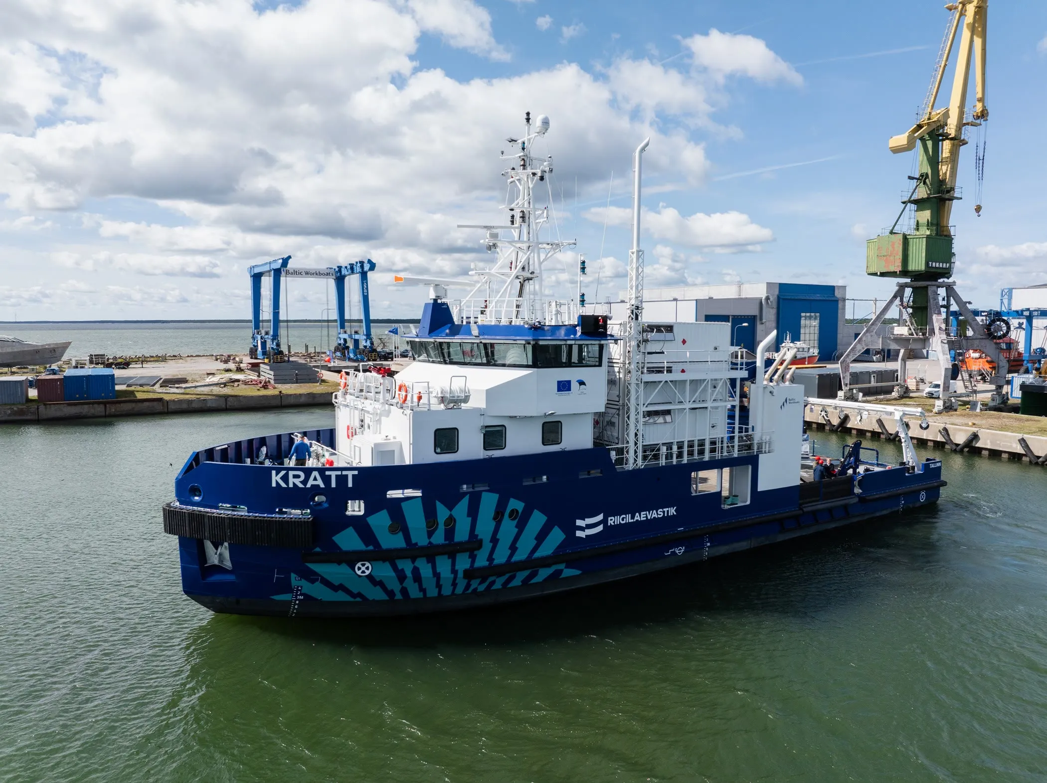 KRATT at the Baltic Workboats shipyard with the deck-mounted gas storage system visible